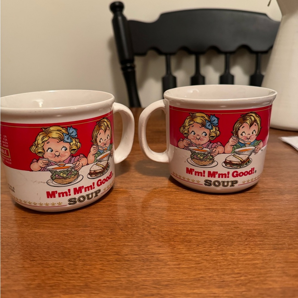 Antique Campbell soup cups 1989